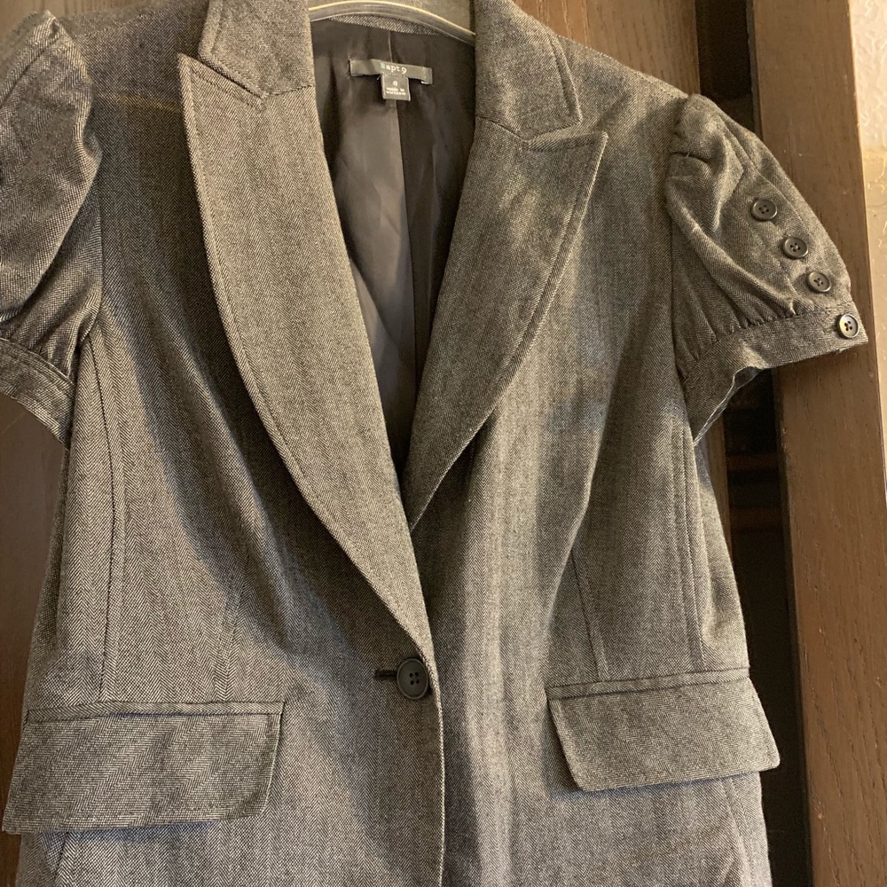 EUC Apt. 9 Button Front Gray Blazer Size 8